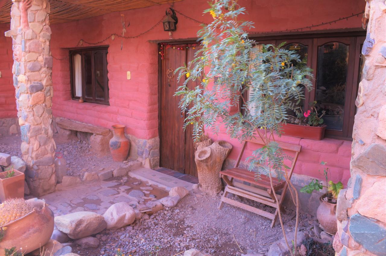 La Rosa Hostel Tilcara Exterior photo